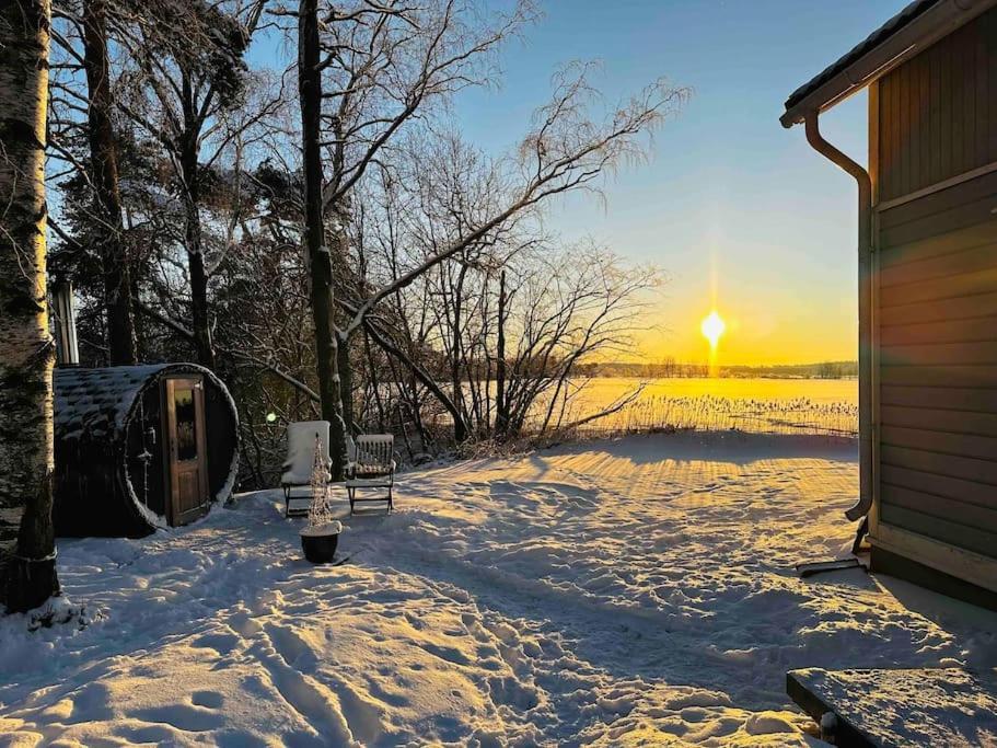 Pieni Saneerattu Hirsitalo Koskenpartaalla Chalet